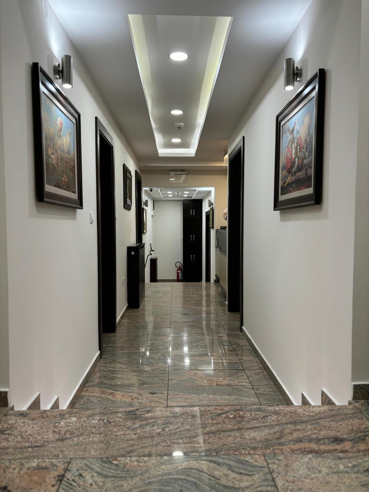 Bed and Breakfast Atrium Сремська Митровиця Екстер'єр фото
